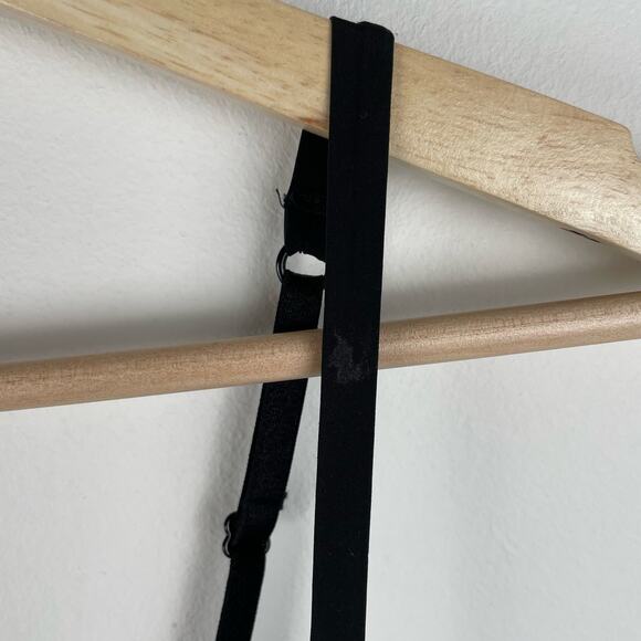 Victoria's Secret Black Lace Lingerie Slip Built in Bra - Size 34B - Picture 7 of 8